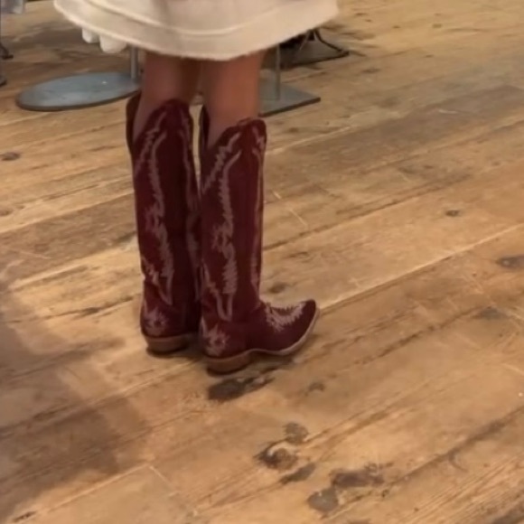 Dan Post Marlow suede
Western cowgirl boot - Picture 4 of 4